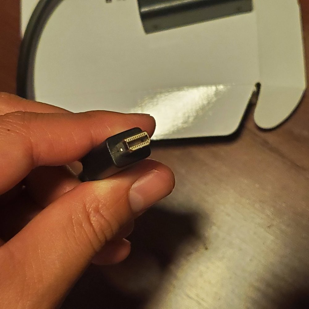 Monoprice 2-Port Mini DisplayPort 1.2 to HDMI Mult